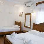 Marie 23 * Gjirokastër