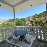 Marie 23 Apartment *
