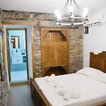 Marie 23 Apartment *