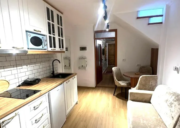 Marie 23 Apartment *