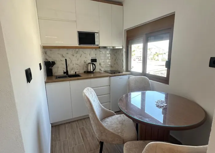 Daire Marie 23 Gjirokastër